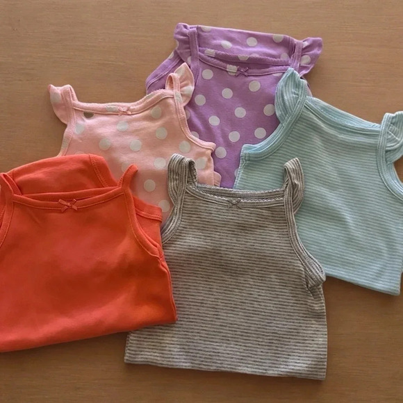 NWOT CARTER'S BABY GIRL 4 CAP SLEEVE BODYSUITS MULTIPLE PATTERNS 3M, 9M, 12M - Picture 1 of 12